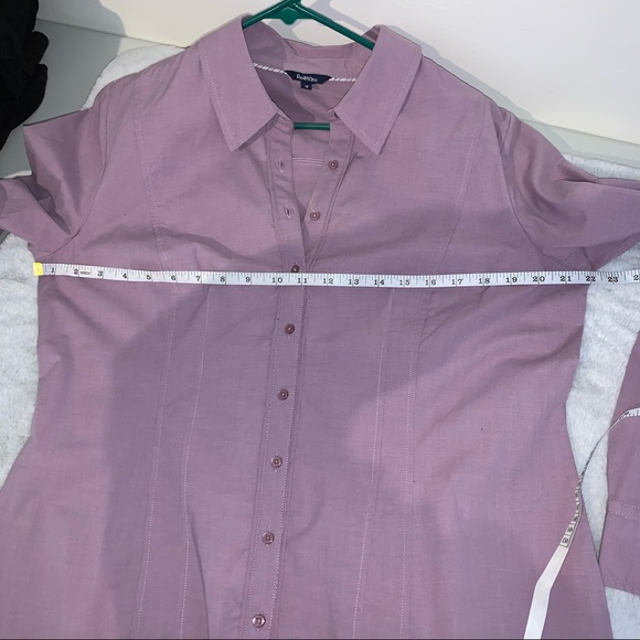 Blouse with pinstripe detailing on inner cuff - Picture 13 of 13